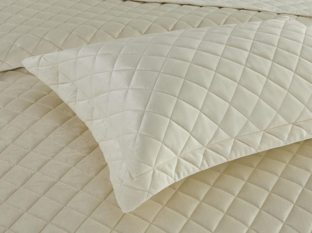 Anne White Velvet Coverlet