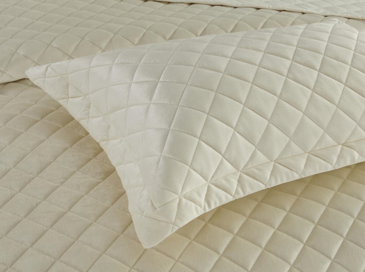 Anne White Velvet Coverlet