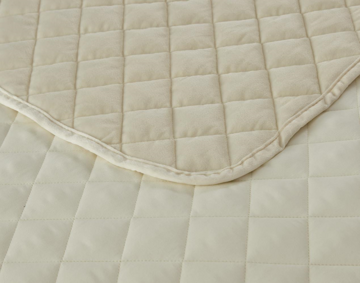 Anne White Velvet Coverlet